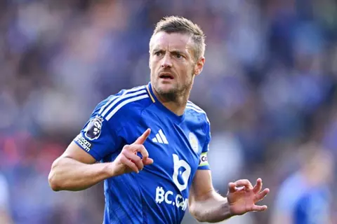 فاردي: لا توجد أعذار.. وأشعر بالإحراج من هبوط ليستر سيتي